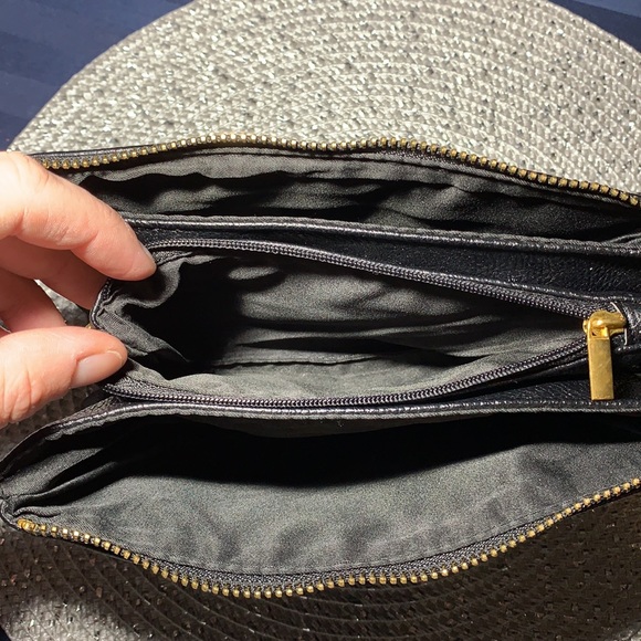 Black Zippered Clutch Purse/Wallet - Picture 5 of 5